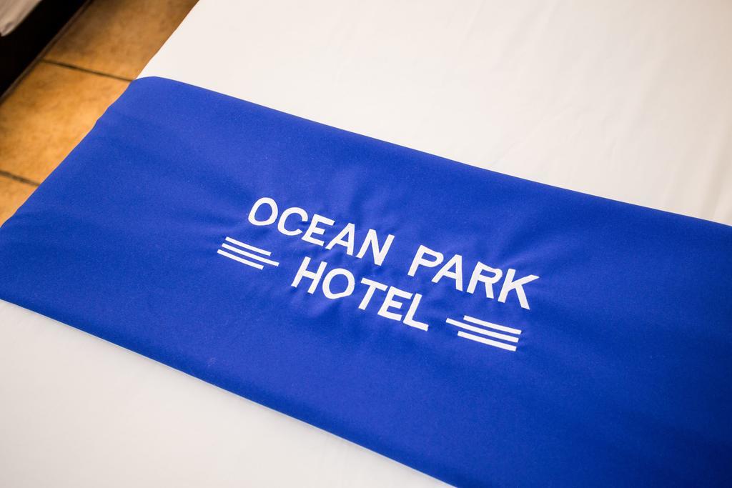 Ocean Park Hotel Los Angeles Room photo